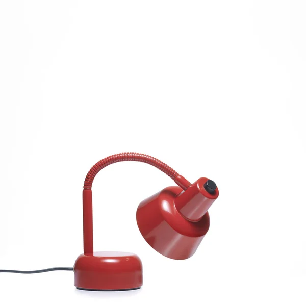 Beyaz Üzerine Kırmızı Masaüstü Elektrik Kablosu Kesme Yolu — Stok fotoğraf