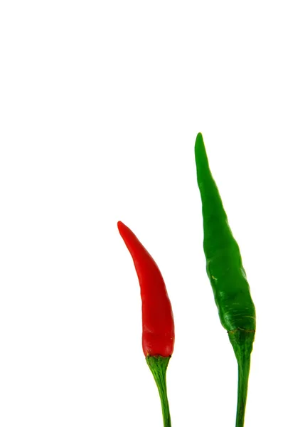 Rode Groene Chilipepers Witte Achtergrond — Stockfoto