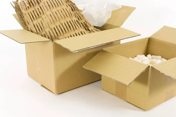 Kartonová Krabička Izolovaná Bílém Oříznutou Dráhou — Stock fotografie