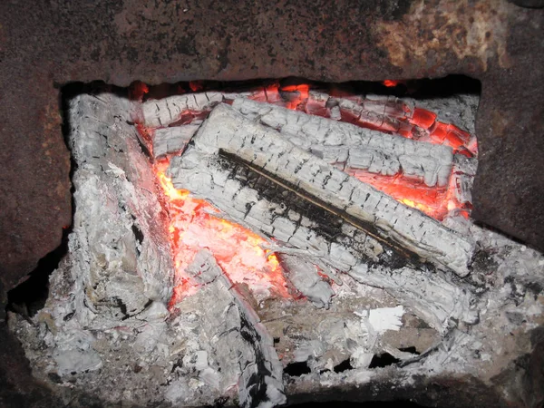 Das Bild Der Erhitzten Kohlen Ofen — Stockfoto