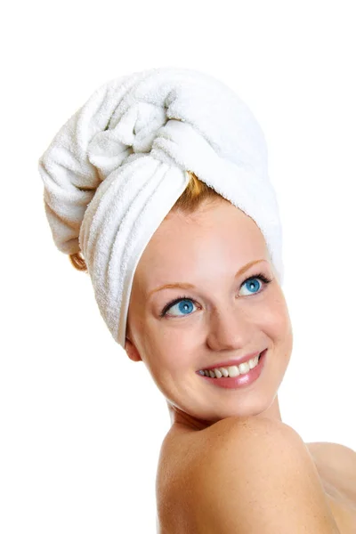 머리에 수건을 아름다운 금발의 — 스톡 사진