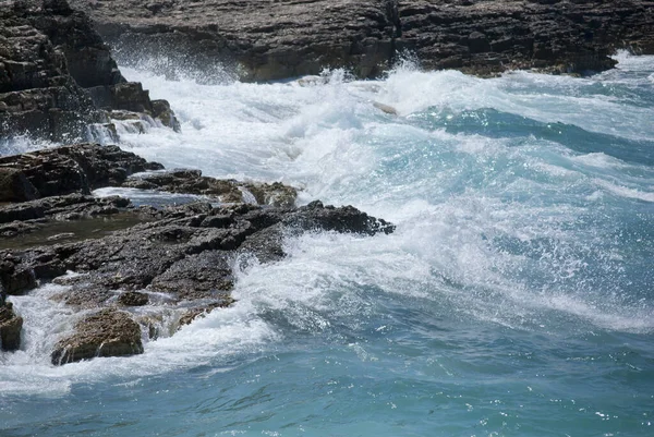 Vagues Brisant Sur Rivage — Photo