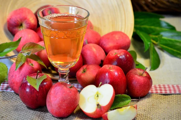 Wino Soku Jabłkowego — Zdjęcie stockowe