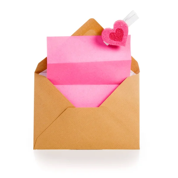 Envelope Com Bloco Notas Rosa Coração Fundo Branco Caminho Recorte — Fotografia de Stock