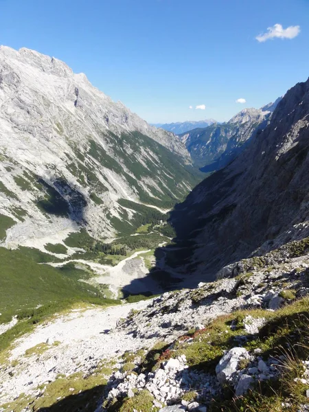Γύρω Από Zugspitze Όμορφα Βουνά — Φωτογραφία Αρχείου