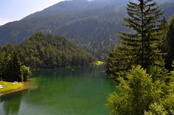 Austria Fernpass Fernsteinsee Fernsteinsee Lago Montaña Paso Del Ferry — Foto de Stock