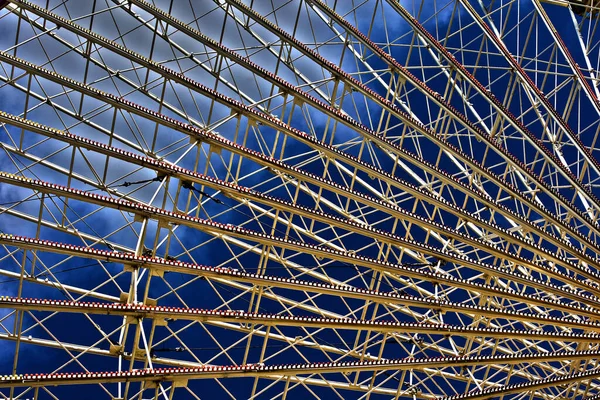 Riesenrad Karussell Freizeitpark — Stockfoto