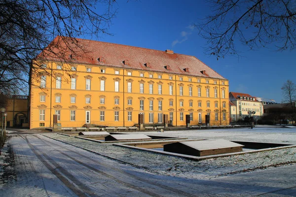 Malowniczy Widok Majestatycznej Średniowiecznej Architektury Zamku — Zdjęcie stockowe