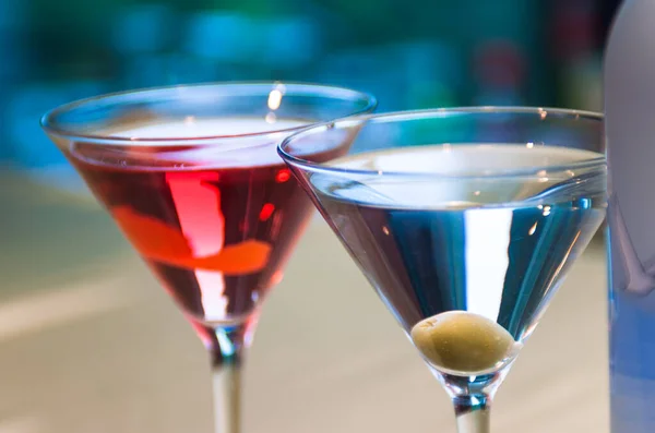 Peligro Gafas Martini Bar — Foto de Stock