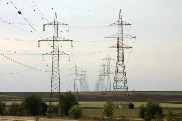 Γραμμές Ηλεκτρικής Ενέργειας Υψηλής Τάσης — Φωτογραφία Αρχείου