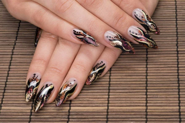 Zbliżenie Żeńskich Dłoni Manicure — Zdjęcie stockowe