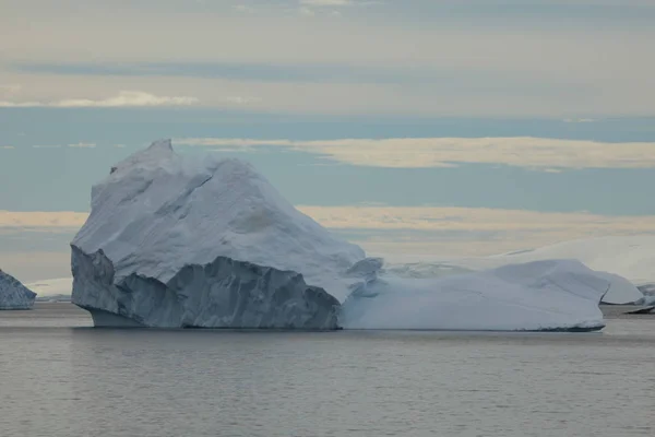 Klimawandel Arktischer Eisberg — Stockfoto