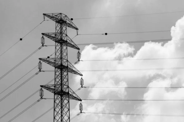 Λεπτομέρεια Πυλώνων Ηλεκτρικής Ενέργειας Ασπρόμαυρη — Φωτογραφία Αρχείου