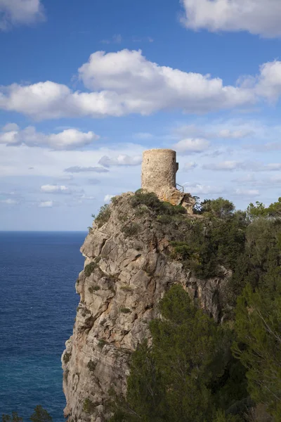 在Banyalbufar Mallorca Spain的Torre Del Verger了望塔 — 图库照片
