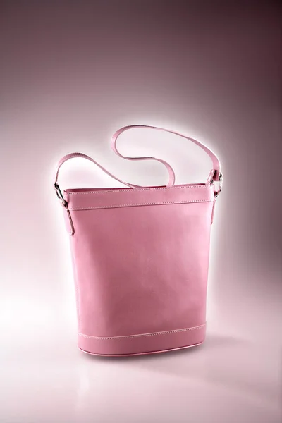 Sac Plastique Rose Sur Fond Noir — Photo