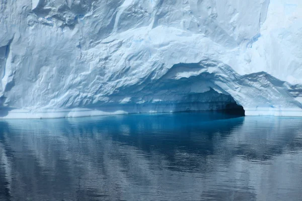 Alterações Climáticas Iceberg Ártico — Fotografia de Stock