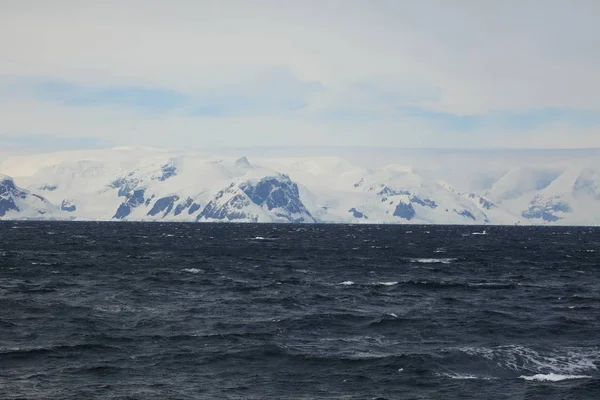 Iceberg Congelado Branco Gelo Frio — Fotografia de Stock