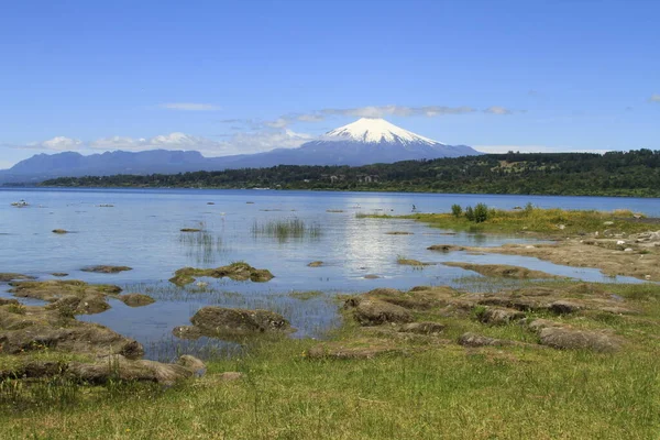 Villarrica Een Stad Het Zuiden Van Chili Aan Voet Van — Stockfoto