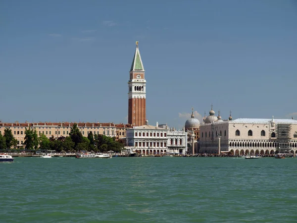 Venetië San Marcoplein Gezien Vanaf Het San Macro Kanaal — Stockfoto