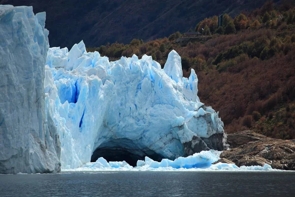 Buzul Gölü Beyaz Donmuş Buzdağı Iklim Değişikliği — Stok fotoğraf
