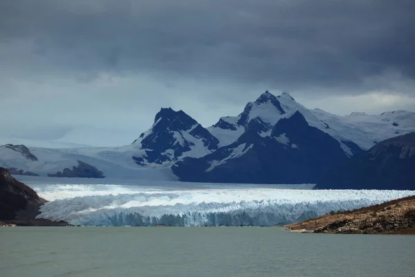 Biała Mroźna Góra Lodowa Lód Zimno — Zdjęcie stockowe
