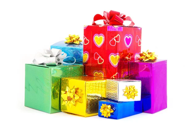 Christmas Box Geschenken Met Satijn Boog Geïsoleerd Witte Achtergrond — Stockfoto