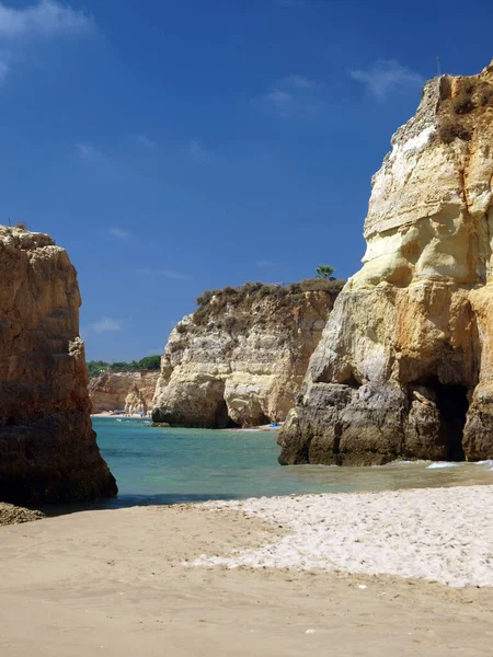 Kolorowe Skały Wspaniałe Piaski Wybrzeżu Algarve — Zdjęcie stockowe