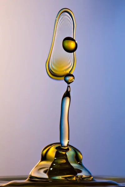 Водная Скульптура Чаши Кольца — стоковое фото