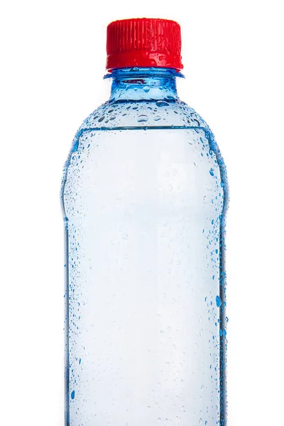 Plastikflasche Mit Trinkwasser Isoliert Auf Weiß — Stockfoto