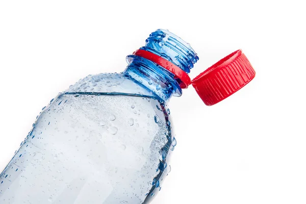 Plastikflasche Mit Trinkwasser Isoliert Auf Weiß — Stockfoto