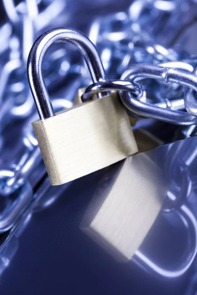 Padlock Chain Table — Stock Photo, Image