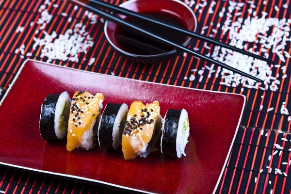 Japanse Keuken Sushi Aziatische Keuken Met Vis — Stockfoto