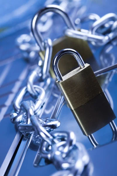 Padlock Chain Background Laptop — Stock Photo, Image