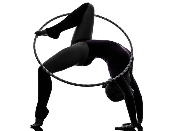 Kavkazský Žena Vykonávat Rytmickou Gymnastiku Hula Hoop Studiu Silueta Izolovaných — Stock fotografie