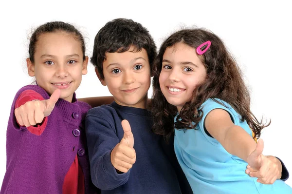 Gruppo Bambini Posa Isolata Bianco — Foto Stock