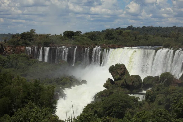 Iguazu Cai Cachoeira Natureza — Fotografia de Stock