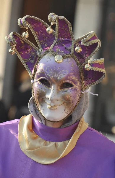 カーニバルの衣装と仮面 — ストック写真