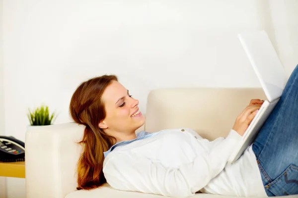 Portrait Young Cute Woman Lying Sofa Working Laptop — Stock Photo, Image