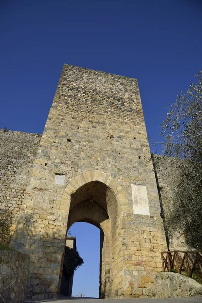 Monteriggioni Středověké Město Které Nachází Přírodním Kopci Provincii Siena Toskánsku — Stock fotografie