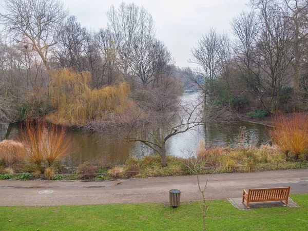 ロンドンのセント ジェームズ公園 — ストック写真