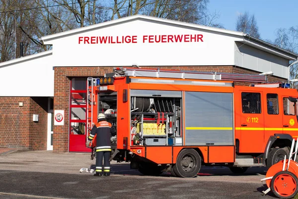 Firefighter Fire Truck Front Fire Station — Stock Photo, Image