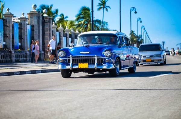 Aangedreven Vintage Auto Promenade Kavanna Cuba Oldtimer Auto Auto Cuba Stockafbeelding