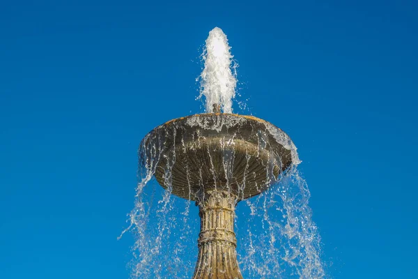 Fontána Schlossplatz Stuttgartu Německo — Stock fotografie