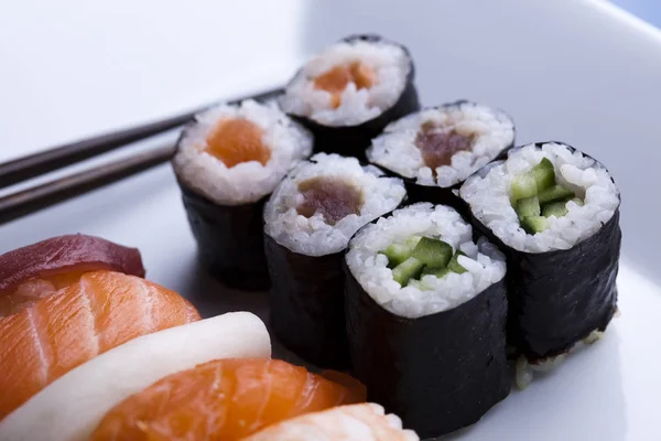 Tradycyjne Japońskie Jedzenie Sushi — Zdjęcie stockowe