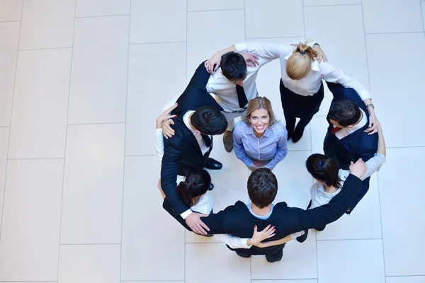 Zakenmensen Groep Bundelen Handen Verblijf Als Team Cirkel Vertegenwoordigen Concept — Stockfoto