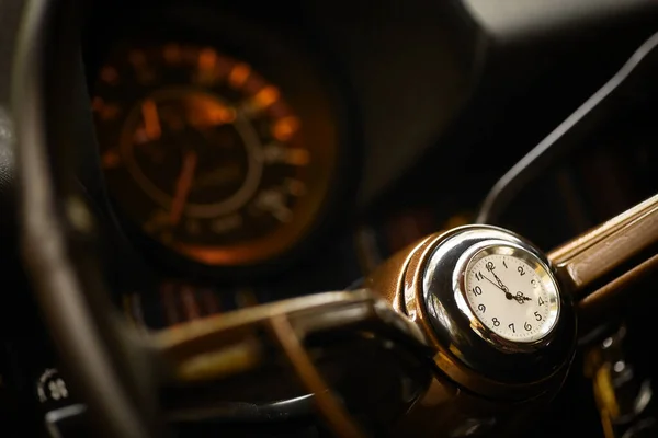 Close Shot Vintage Steering Wheel Clock — Stock Photo, Image