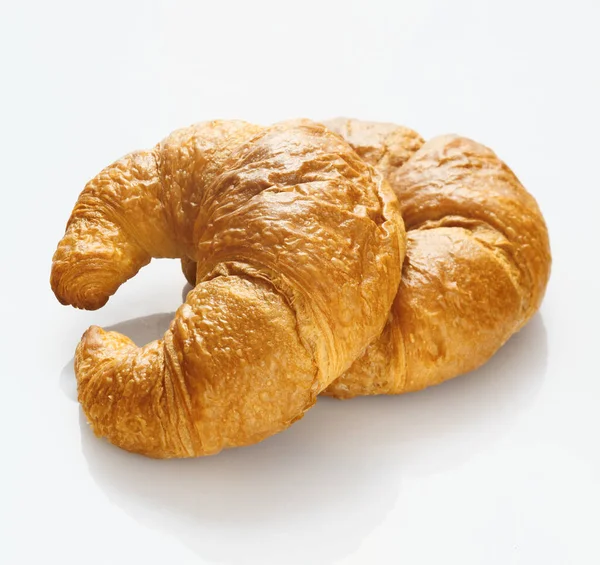 Frissen Sült Ropogós Pelyhes Arany Croissant Hagyományos Félhold Alakú Fehér — Stock Fotó