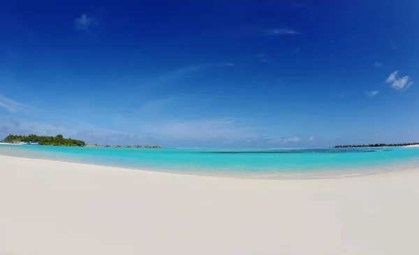 Praia Tropical Com Areia Branca Verão — Fotografia de Stock