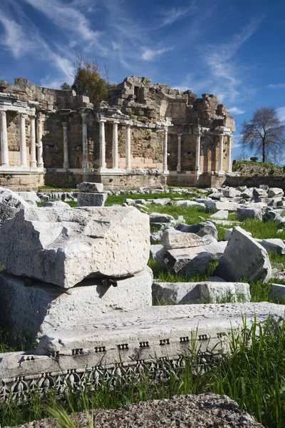 Yana Kütüphane Antalya Türkiye Deki Agora Kalıntıları — Stok fotoğraf