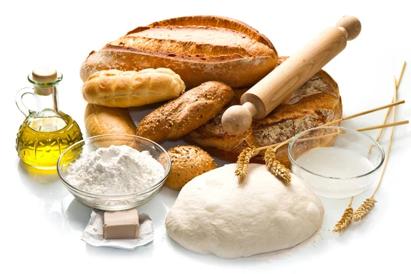 Ingrediënten Voor Zelfgemaakt Brood Witte Achtergrond — Stockfoto